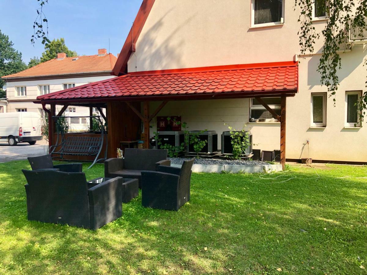 Skolici Stredisko Abena S Ubytovanim Διαμέρισμα Οστράβα Εξωτερικό φωτογραφία